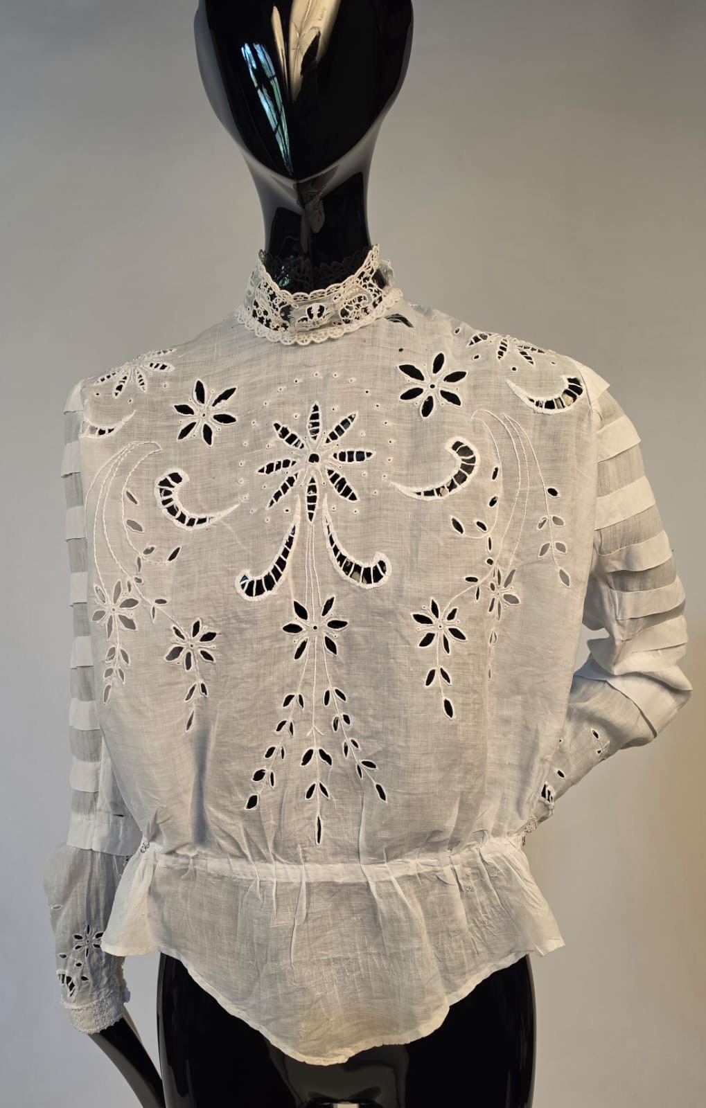 EDWARDIAN WHITE BLOUSE W EMBROIDERED EYELET DETAIL – AS ACQUIRED