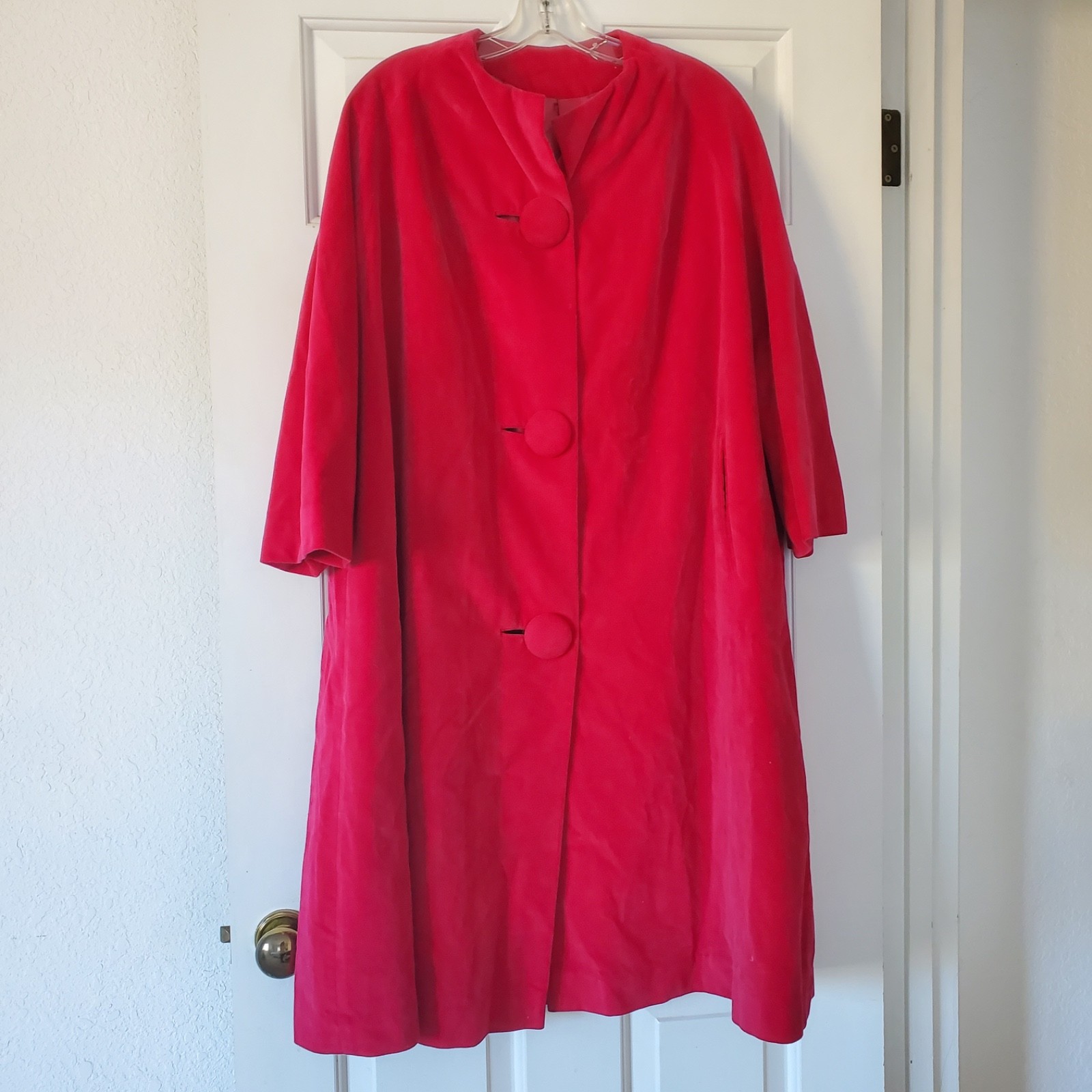 Vintage 1950’s Marguerite Rubel Magenta Velvet A Line Coat Medium/Large