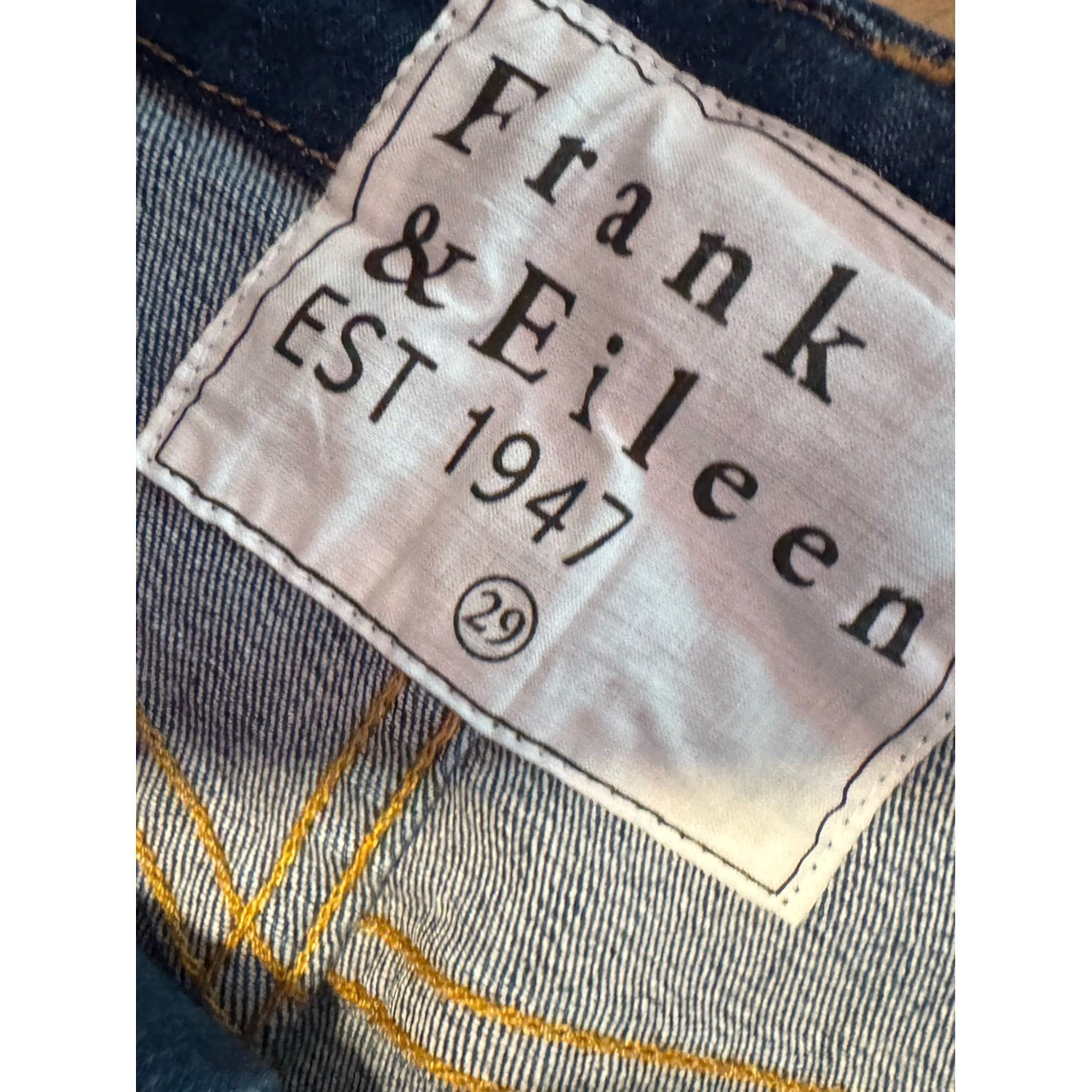 Frank & Eileen Killian Crop Flare Jeans Dark Wash Raw Hem Size 29 EUC