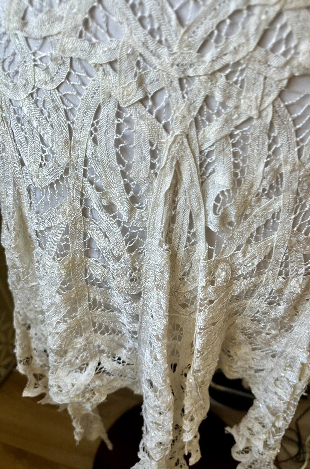 Bohemian Vintage Bridal Venetian Lace Dress Handkerchief Hem Size 6