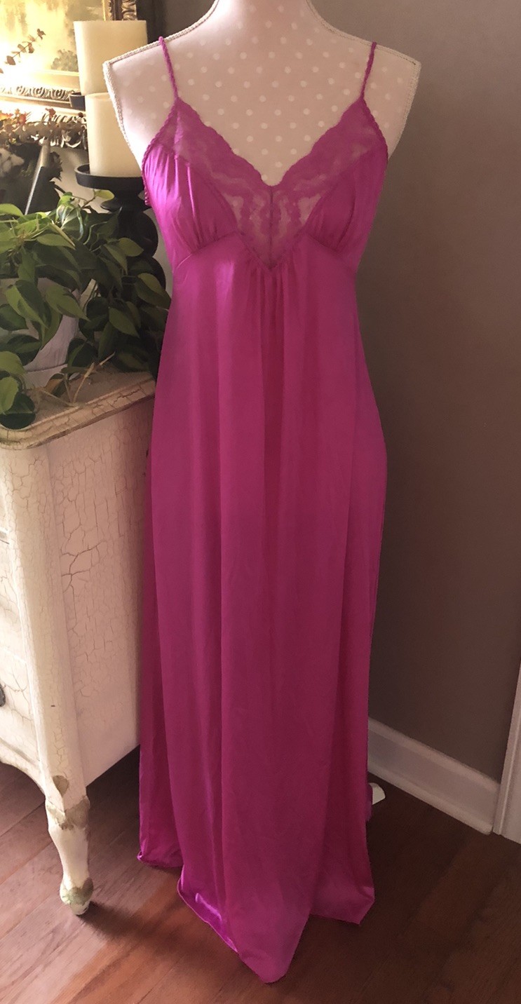 Vtg Gilead Nightgown Sexy Nylon Lace Long Magenta Pink Nightgown Women’s Medium