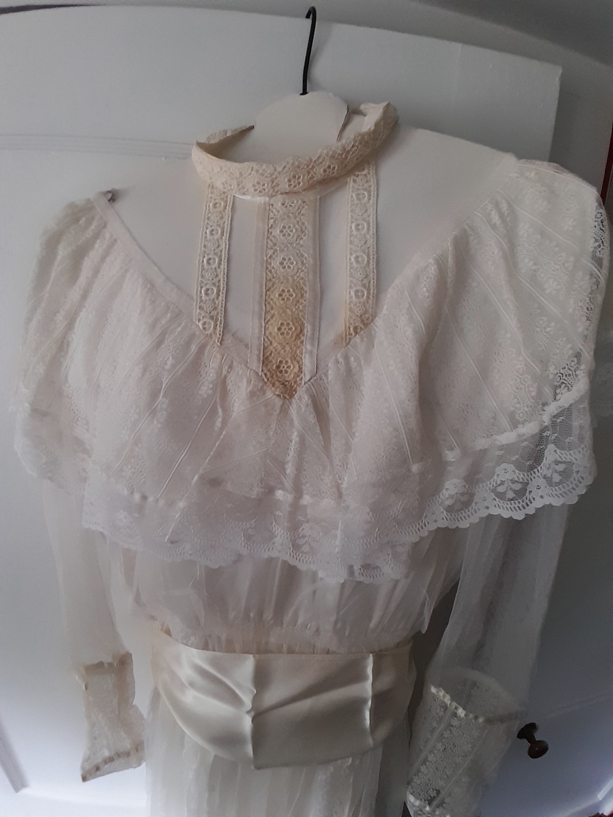 Vintage Gunne Sax By Jessica Lace, Tulle And Satin Wedding Dress Size 11