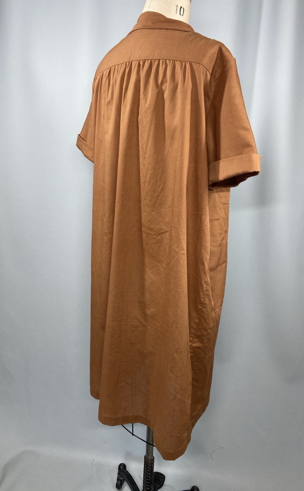 Vintage Nightgown SIZE MEDIUM brown tan orange 60s 70s classic house dress robe