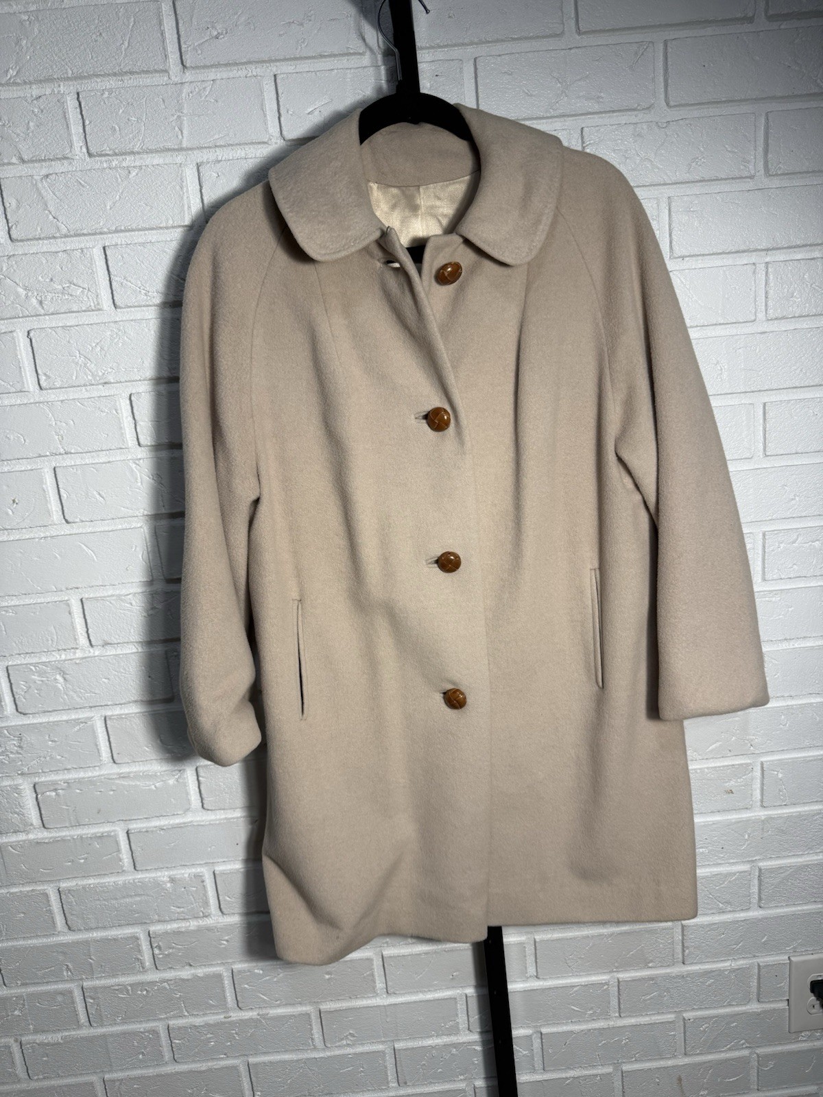 Vintage 100% Cashmere Coat Women’s Camel Beige Classic Minimalist Satin Lined M
