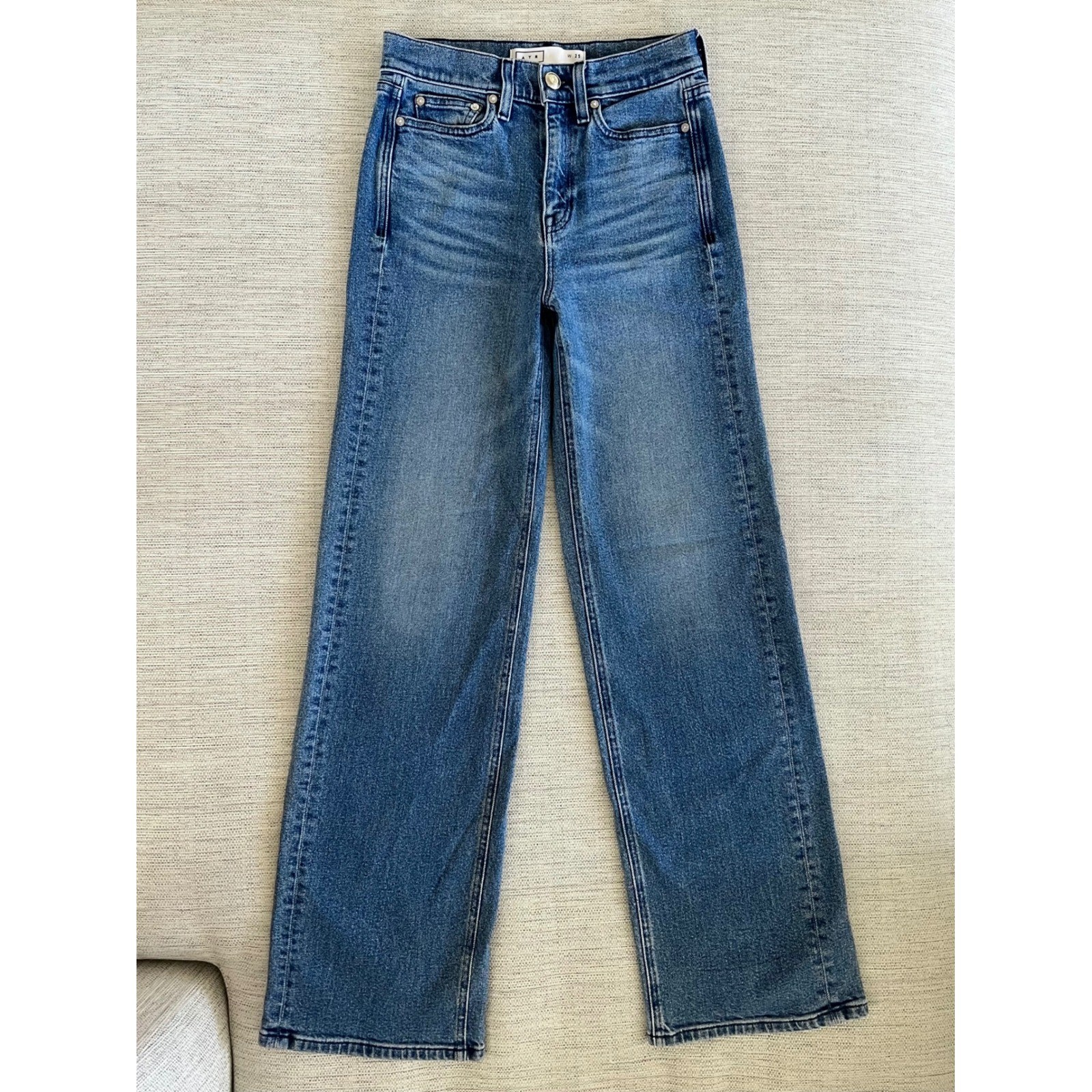 AYR The Secret Sauce Relaxed Straight Leg Blue Jeans in Old School Size 25