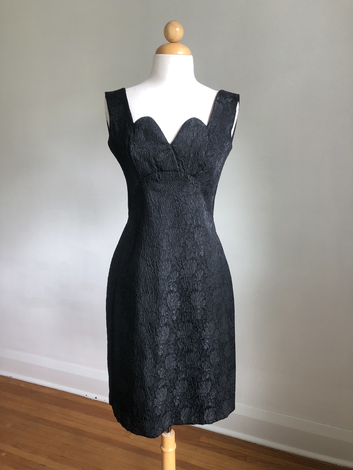 STUNNING VTG 60s VOGUE Couturier Design Black Brocade Sheath Handmade Dress XS/S