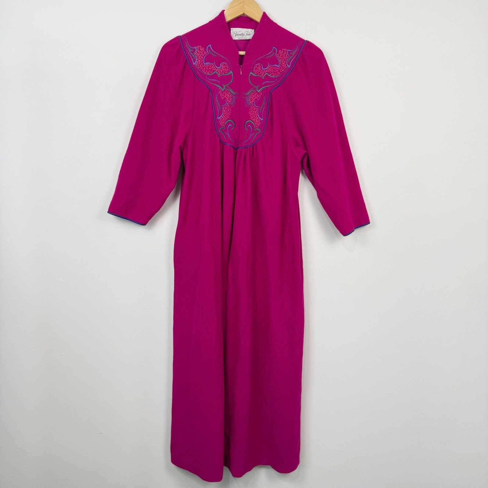Vintage Vanity Fair Robe Housecoat Small Petite Pink Half Zip Embroidered