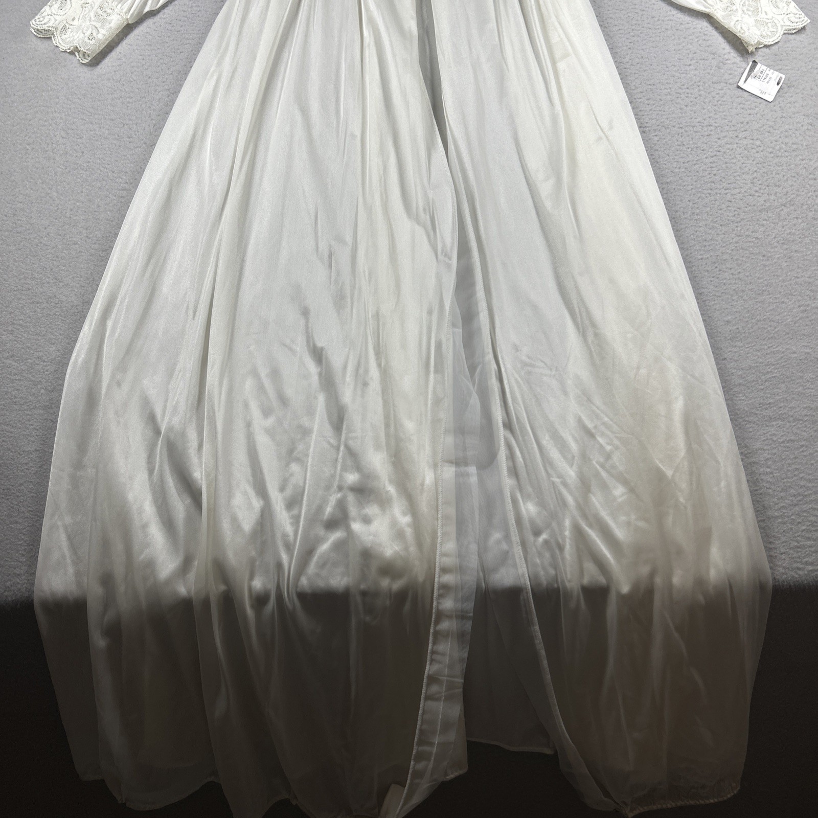 Shadowline Nightgown Lace Bodice Maxi Women’s S Longsleeve 55” Long White