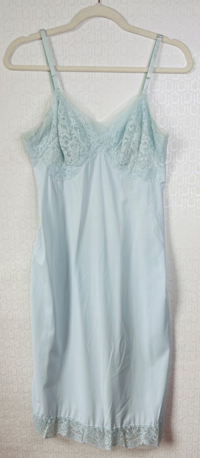 LOVELY!! VTG 1960’S BABY BLUE LACE TRIM LINGERIE FULL SLIP DRESS*XS/S