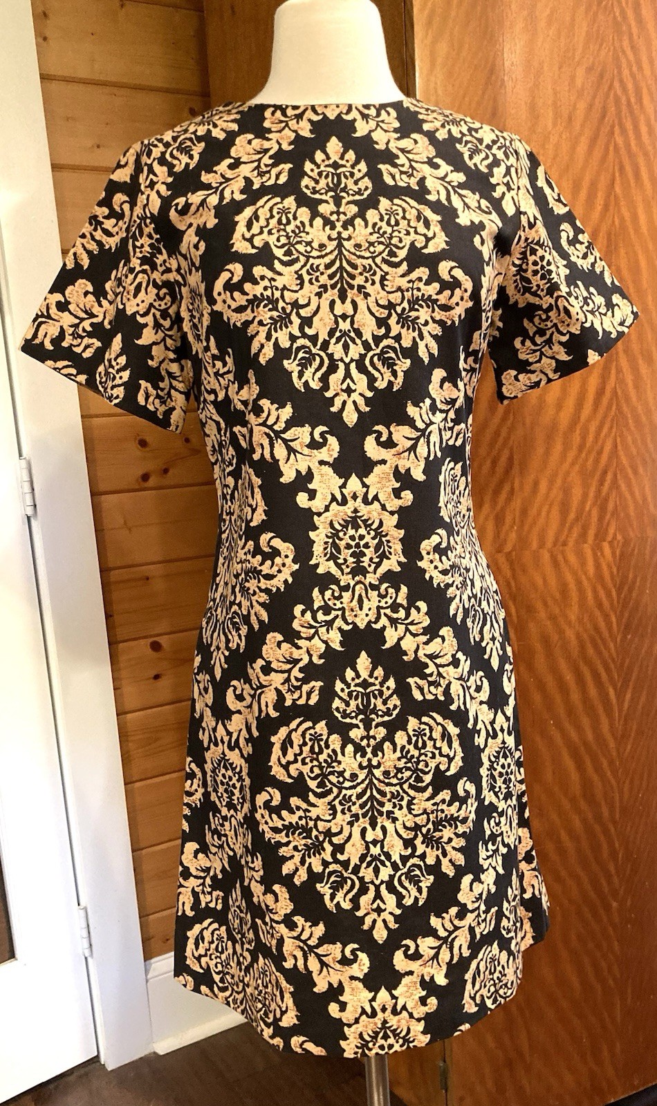 Vintage 1960s 1970s mini dress gold & black mod, tribal psychedelic fabric B 37