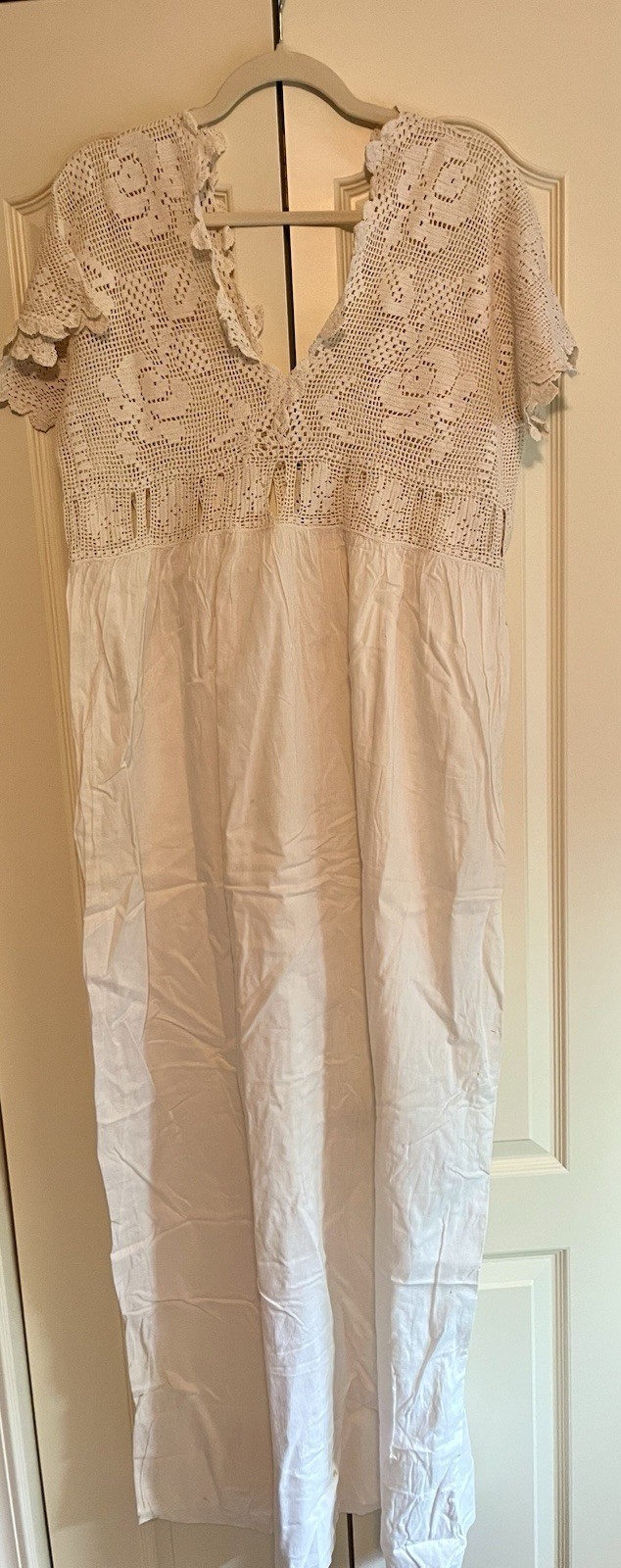 Vintage Bridal Nightgown – Lace Bodice & Sleeves – 59” Long