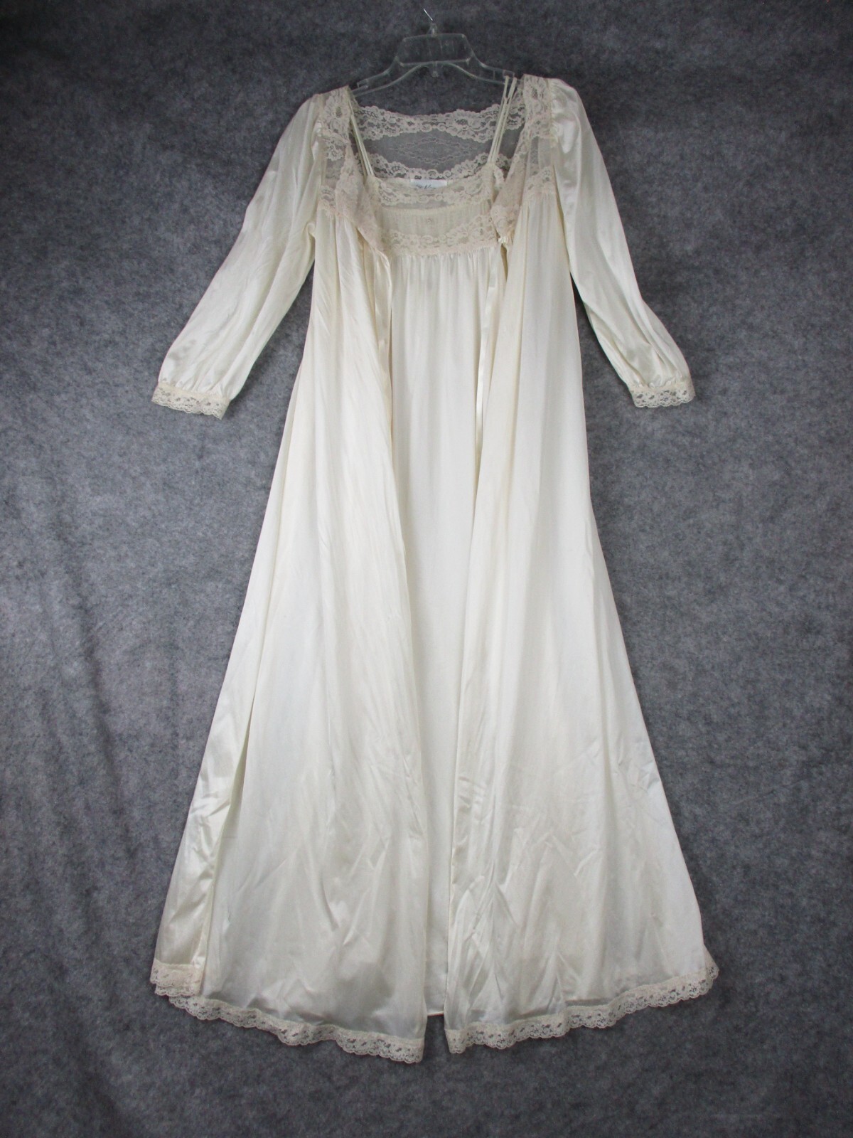 Miss Elaine Peignoir Robe nightgown & Dress Women S Ivory BUTTER SOFT Nylon Lace