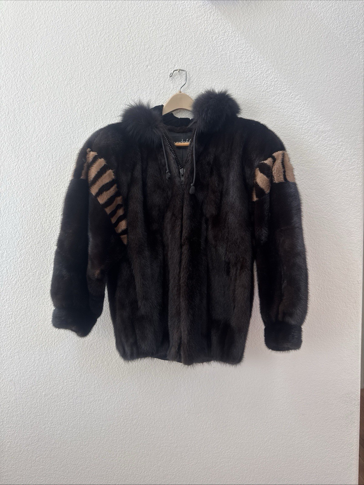 Rosendorf-Evans Women’s Dark Brown Mink Coat, Details On Shoulders