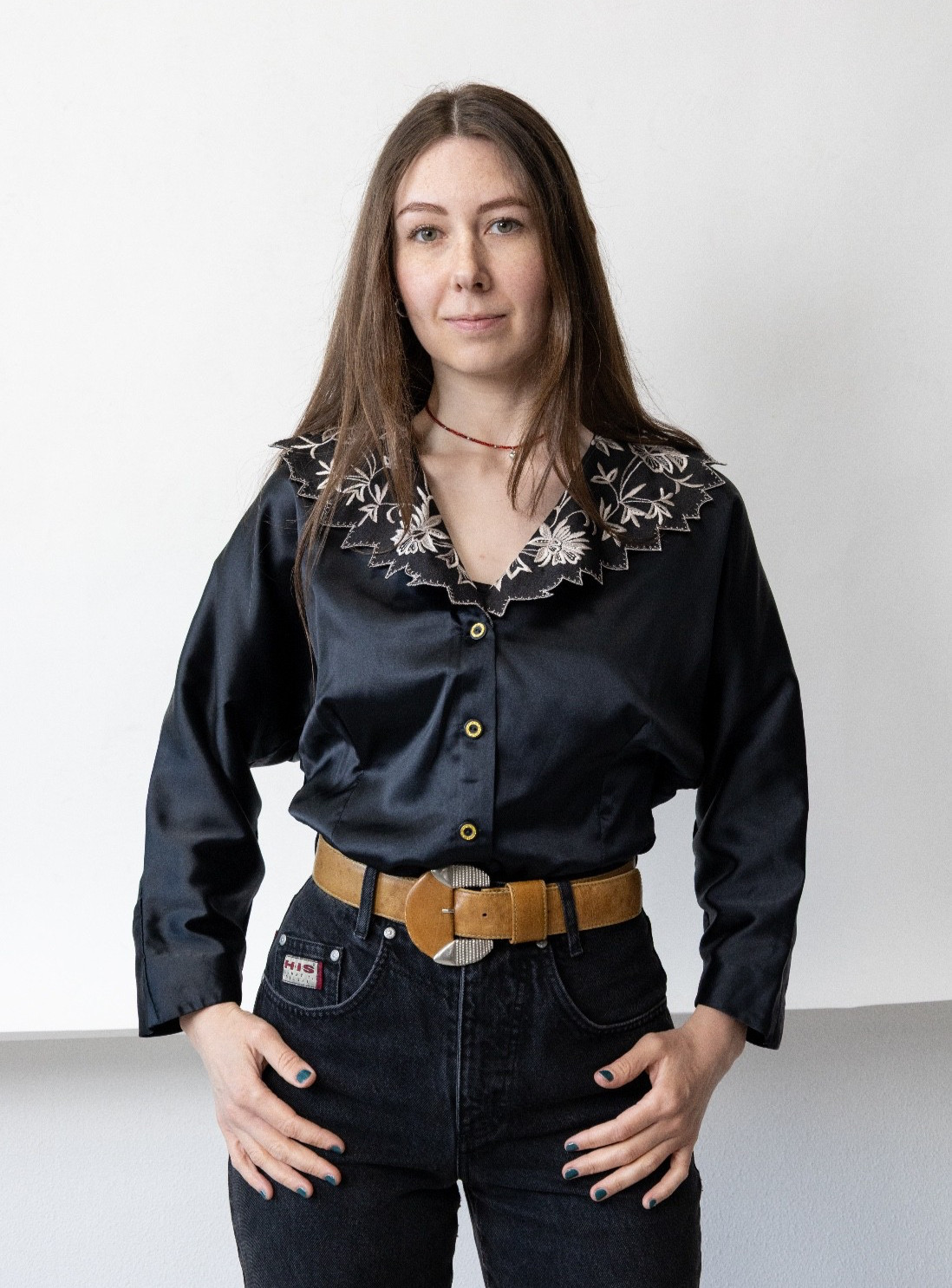 Vintage 90s Black Embroidered Collar Satin Blouse Women’s M Floral V Neck 1990s