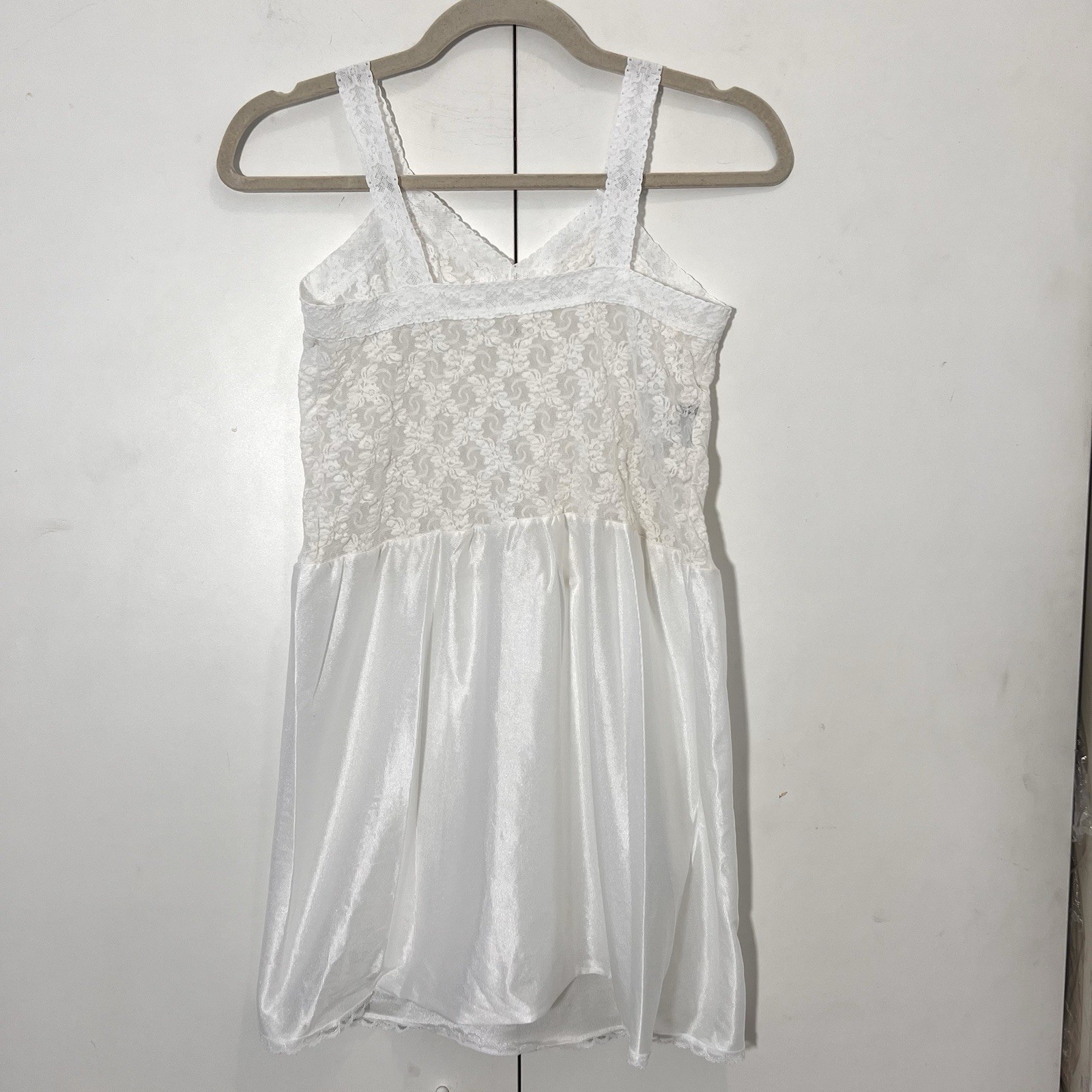 Vintage Basic Image Lace Mini Slip Dress Size M White V Neck Romantic
