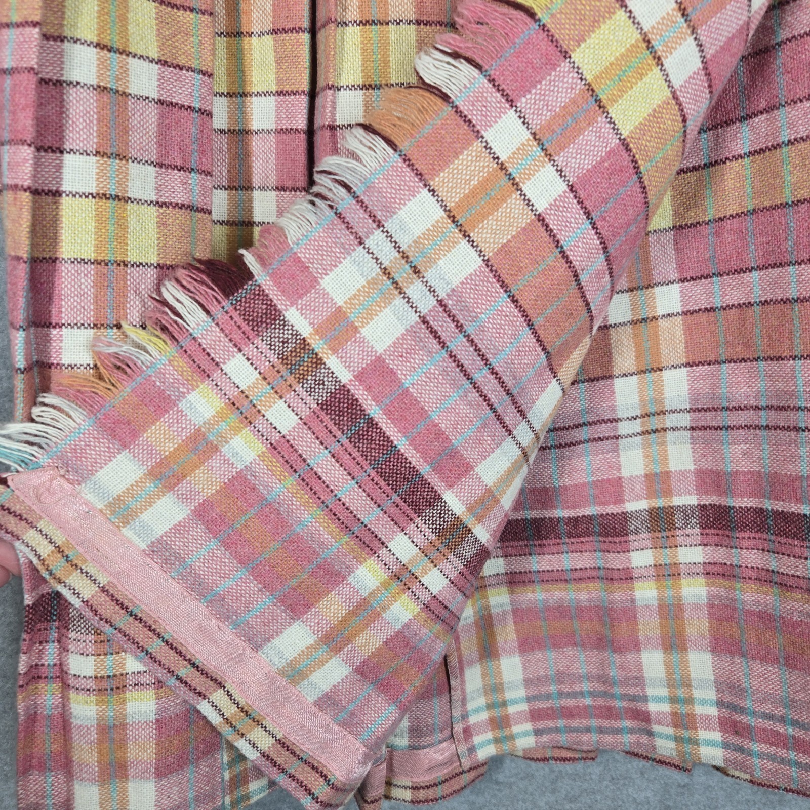 Vintage Present Co Wool Pleated Wrap Midi Skirt Size S Pink Cream Plaid Fringe