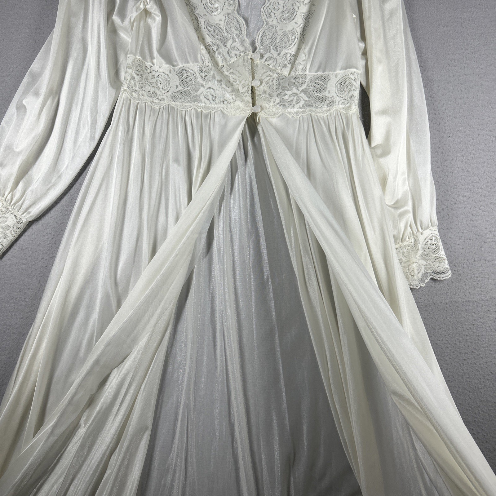 Shadowline Nightgown Lace Bodice Maxi Women’s S Longsleeve 55” Long White