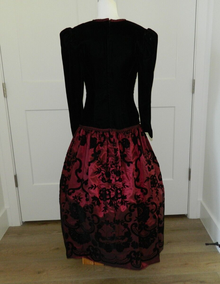 Vtg. SCOTT MCCLINTOCK Black Velvet Burgundy Brocade Special Occasion Dress sz 4