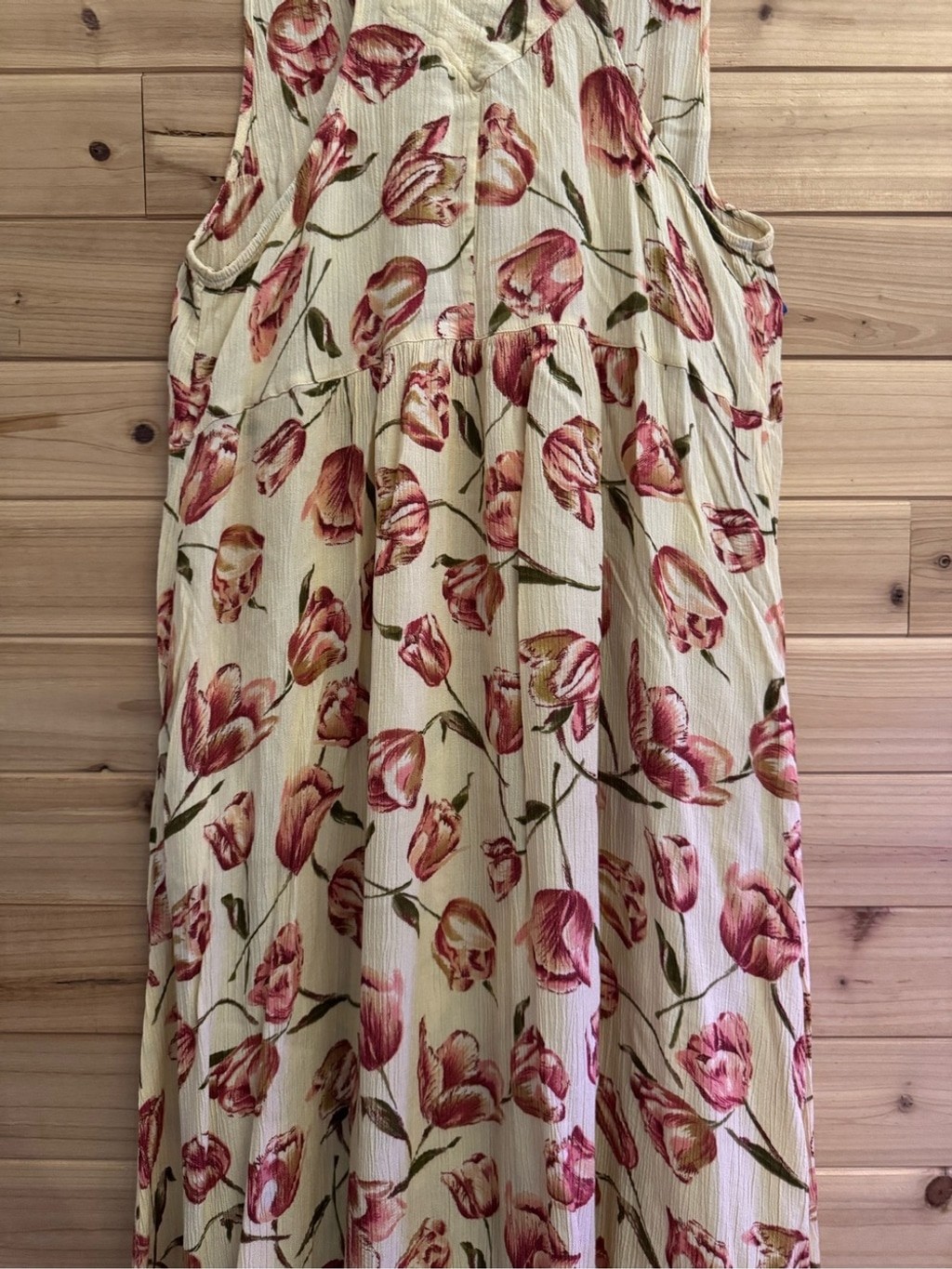 Vintage Express Small Tulip Button V Neckline Midi Dress Tulips Pockets Coquette