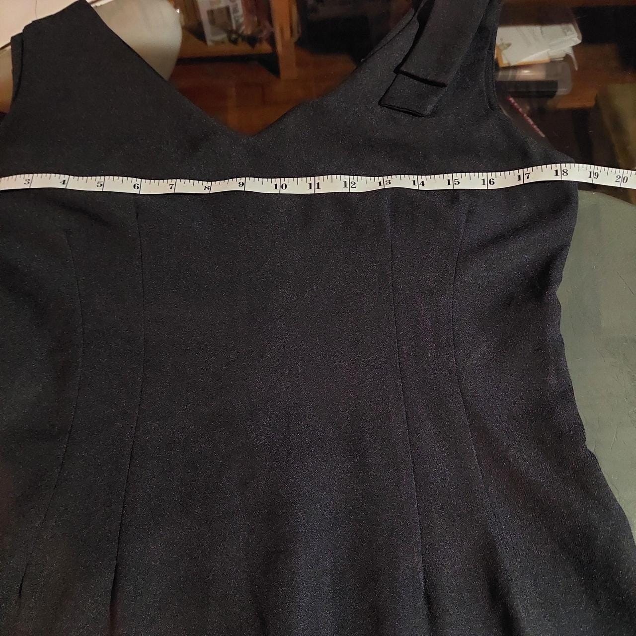 Vintage v neck midi dress with bow details