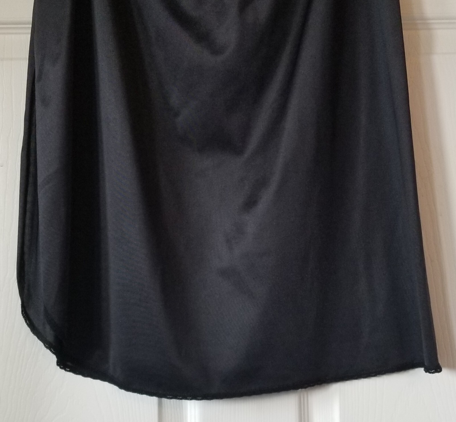 Vintage VASSARETTE Black Half Slip Women’s Size M 100% Nylon Style 11-122 USA