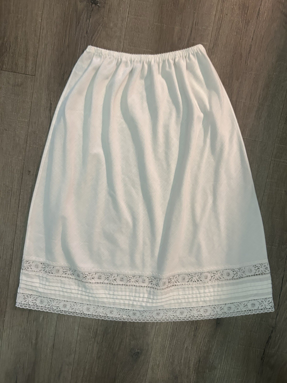 Vintage DEENA Half Slip Skirt Small White Lace Trim Cotton Poly Excellent 24″