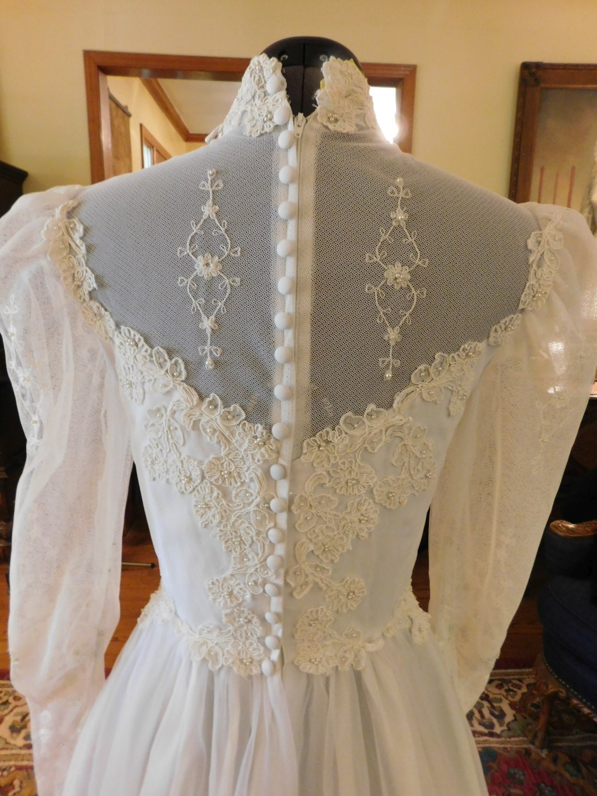 BEAUTIFUL WHITE VINTAGE LONG SLEEVE ORGANZA & LACE WEDDING GOWN S 4