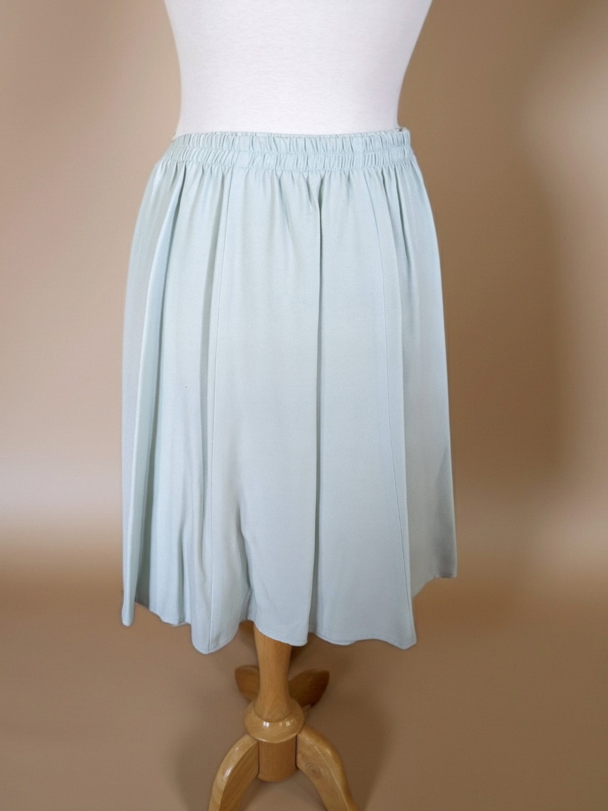 Vintage 80s Incite Mint Green Skirt Suit Size 6 Pleated Skirt V-Neck USA Made