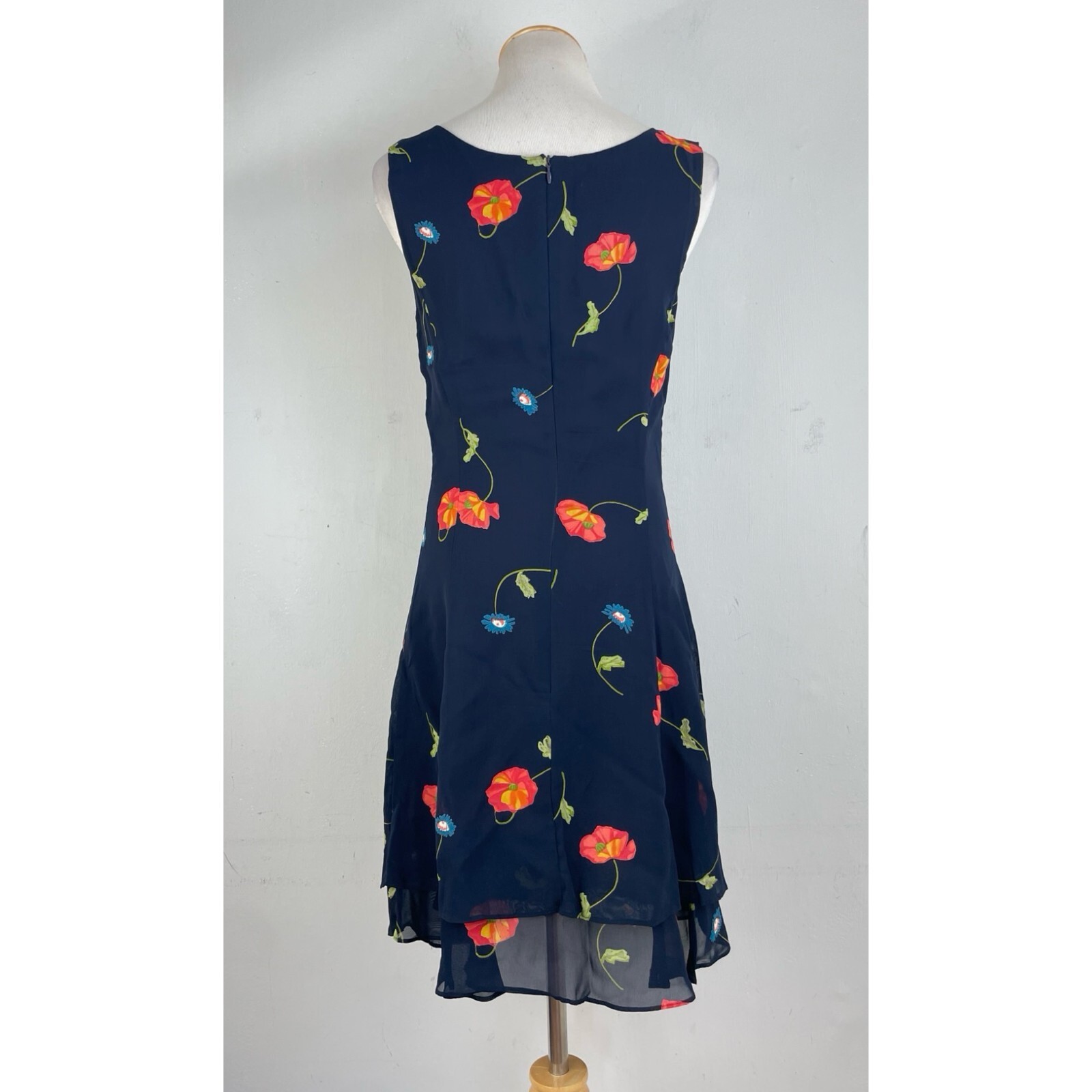 Vintage Floral Dress Size Small (6P) 1990s Sleeveless Crepe A-Line Sundress