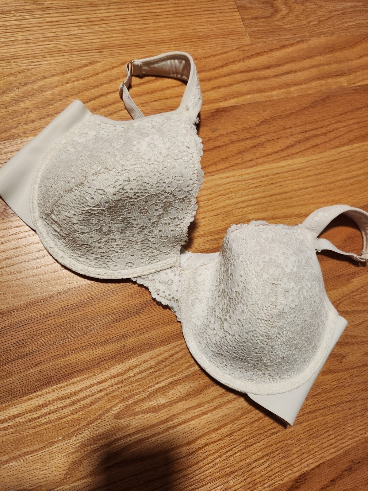 VTG Jessica Simpson Ivory Lace Bra 38D Underwire Adjustable Straps Lingerie Bra