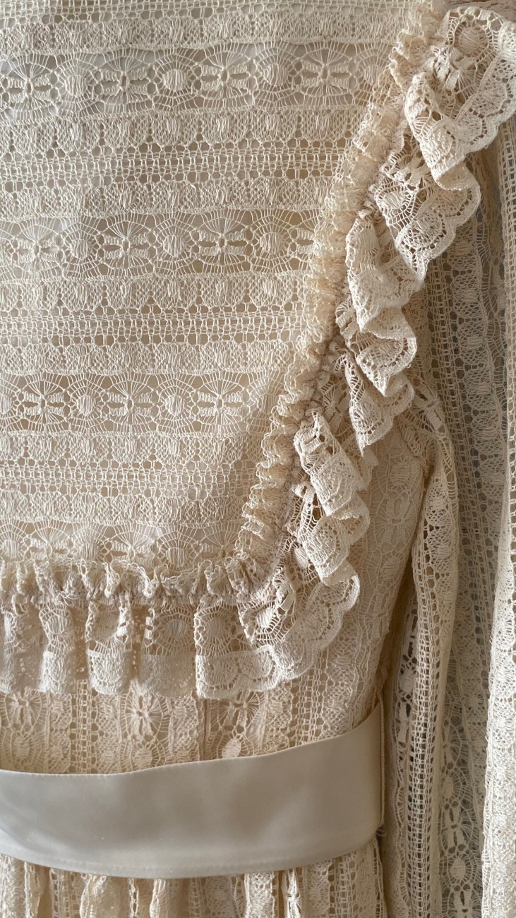 Vintage 1970s Ivory Lace Full-Length Formal Special Occasion Victorian Dress