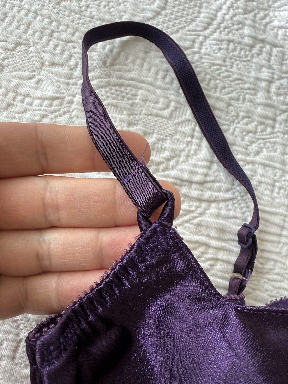 Vtg LILY OF FRANCE Bra 36B Satin Unlined Underwire Adjustable Straps 90s Purple