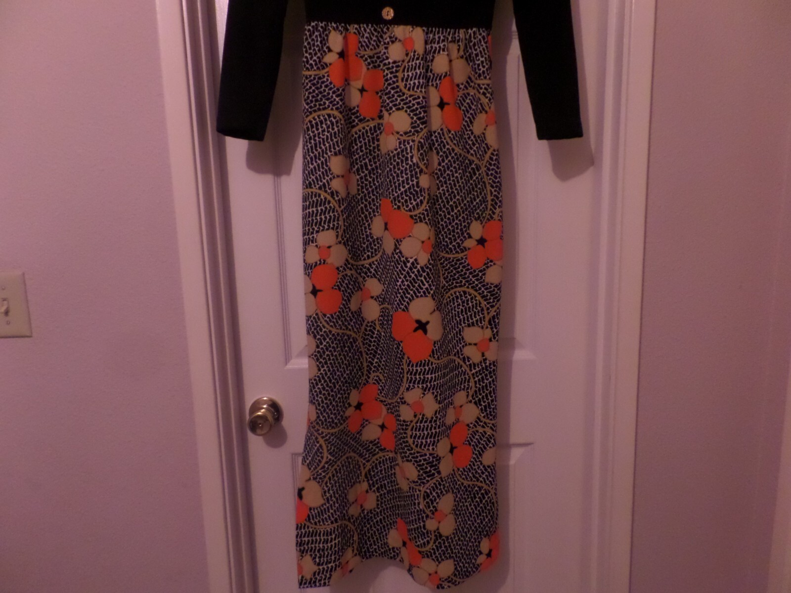 VINTAGE 1970’S BLACK/FLORAL DOUBLE KNIT MAXI DRESS BY “IT’S BETTER” SIZE 7