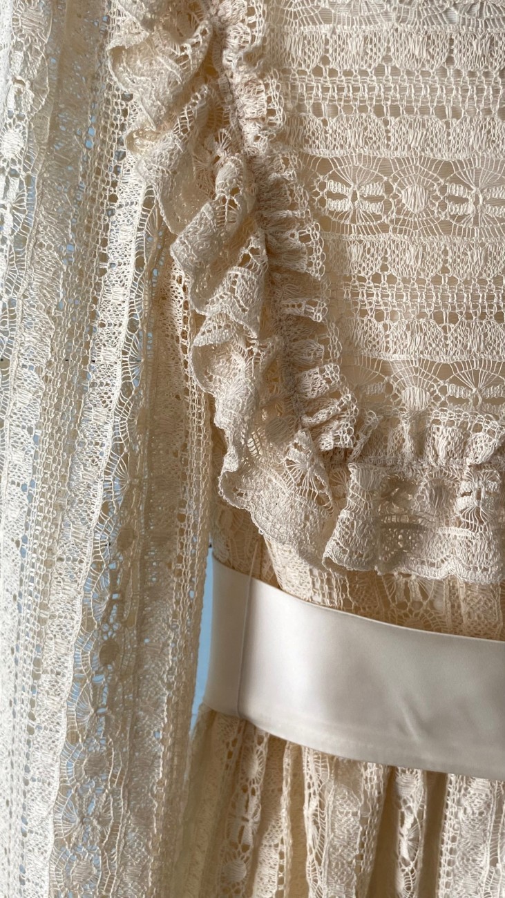 Vintage 1970s Ivory Lace Full-Length Formal Special Occasion Victorian Dress