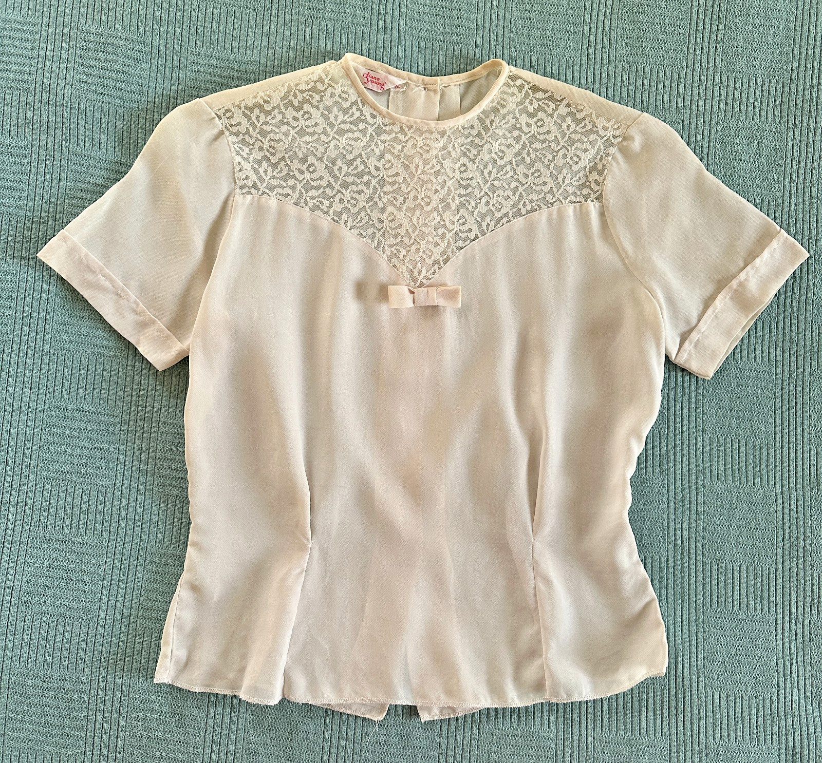 Women’s Diane Young Vintage 1950s Ivory White Lace Blouse with Detachable Bow