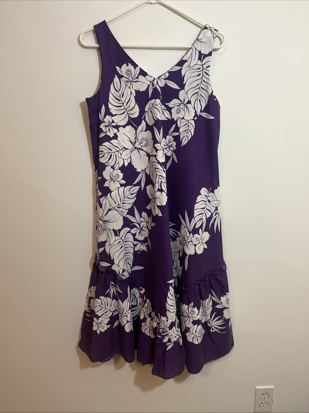 Hawaiian Maxi Dress Helenas Small Purple Floral Vintage 100% Cotton Ruffled Hem