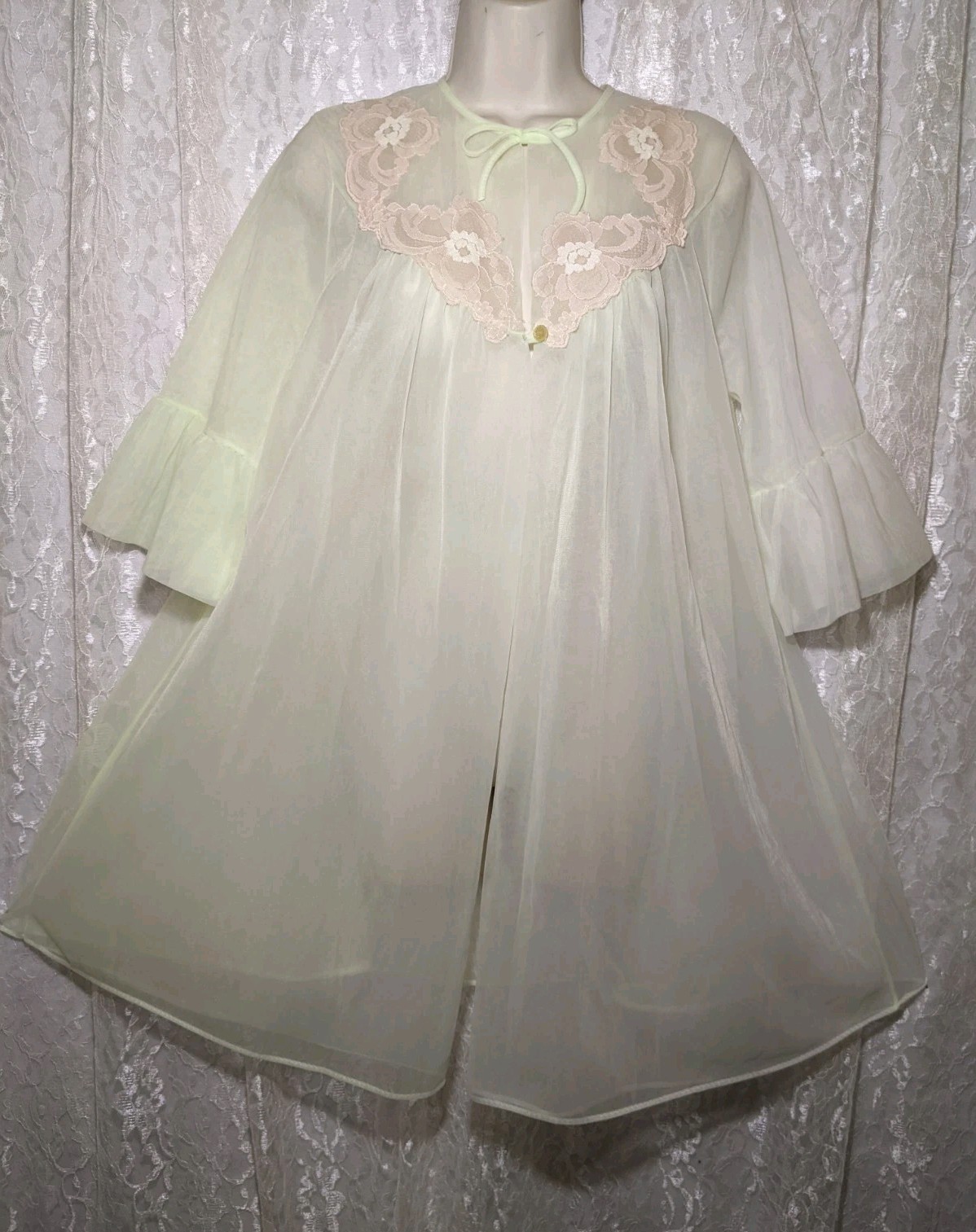 VTG Deena Sheer Chiffon Lace Green Peignoir Dressing Gown Babydoll Style Robe