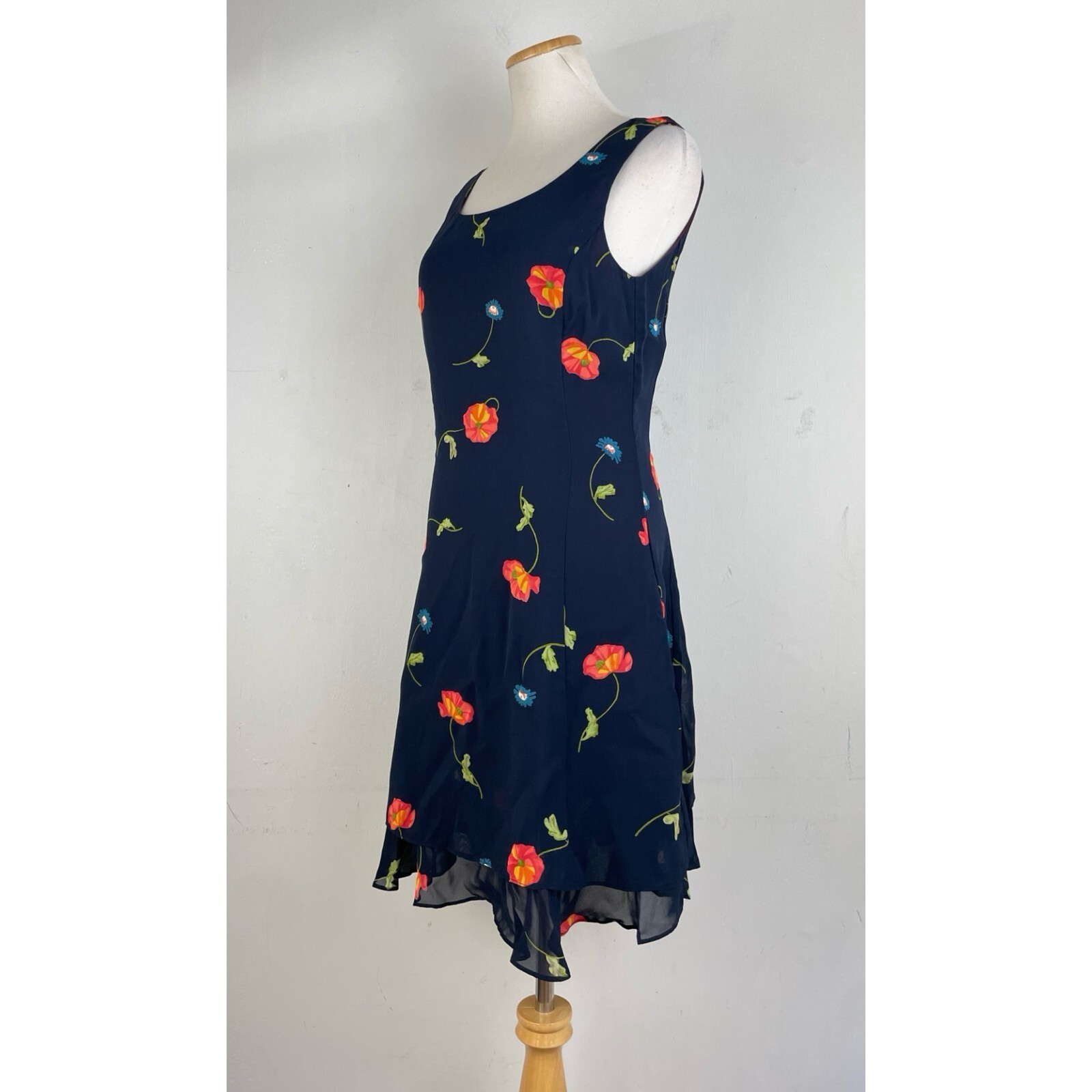Vintage Floral Dress Size Small (6P) 1990s Sleeveless Crepe A-Line Sundress