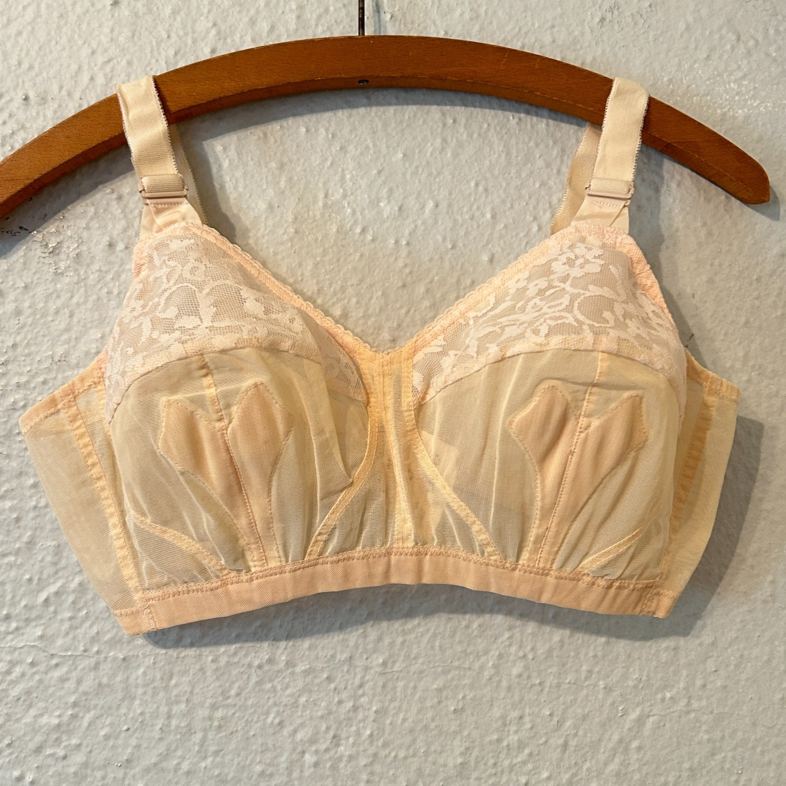 Vtg 50s 60s Sears Best Womens M Beige Lace Bullet Bra