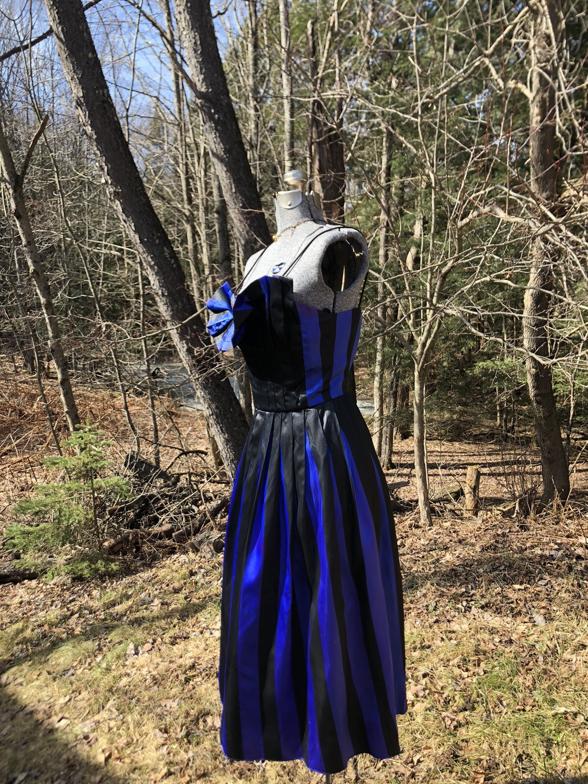Vintage 1970’s Electric Sapphire Blue & Black Spaghetti Strap DRESS 30-22-52 Wow