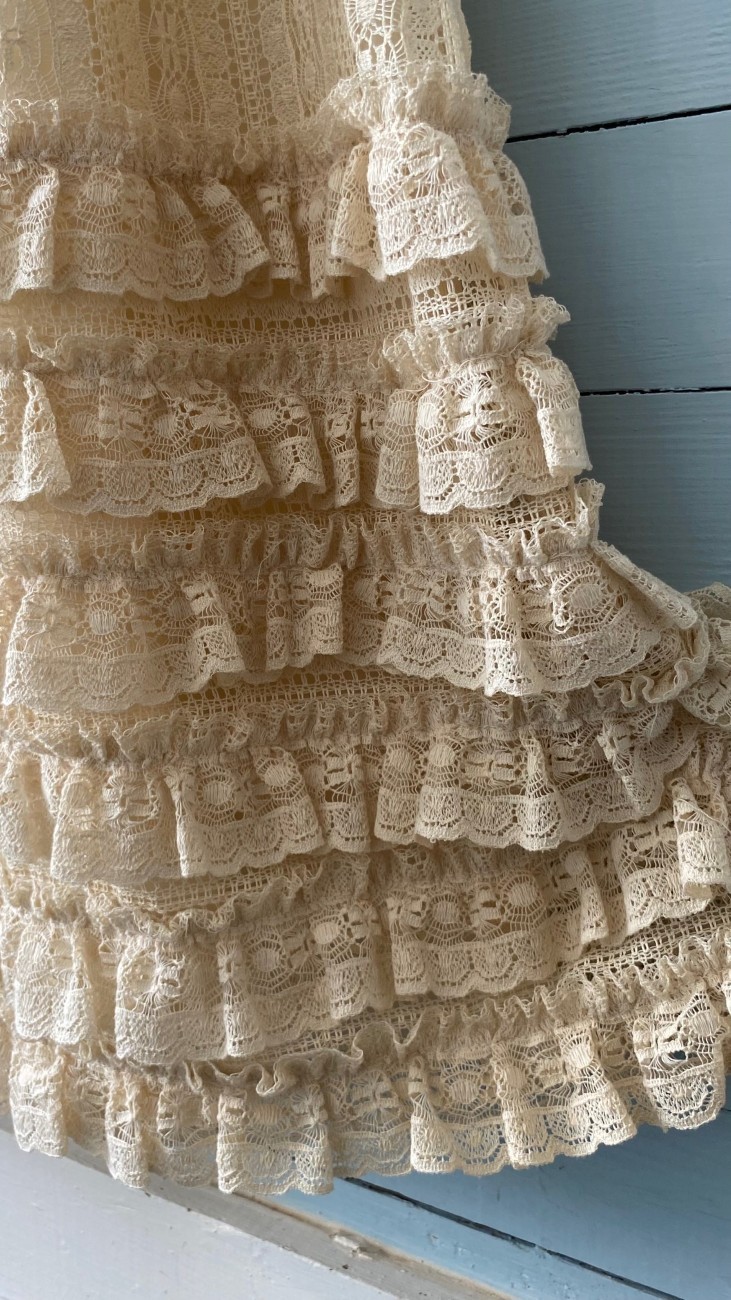 Vintage 1970s Ivory Lace Full-Length Formal Special Occasion Victorian Dress