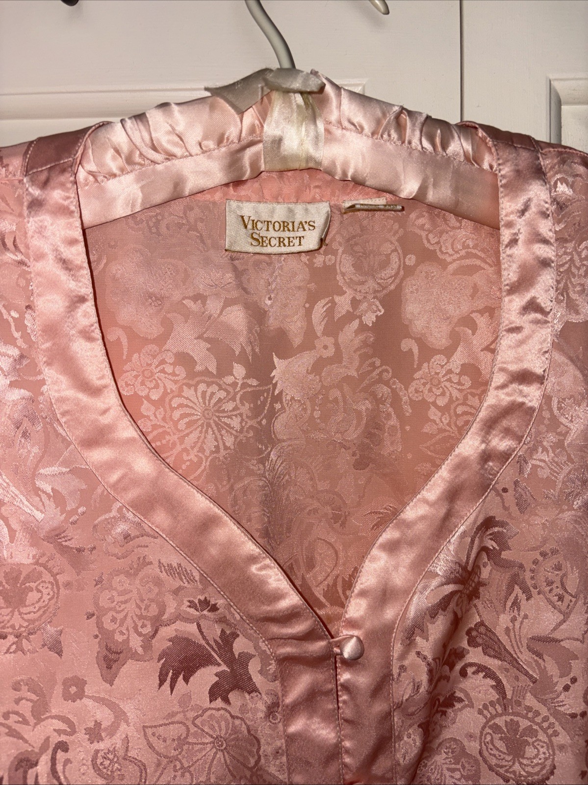 Vintage Victoria’s Secret Gold Label 2 Pc Pajama Sleepwear Set Medium pink Satin