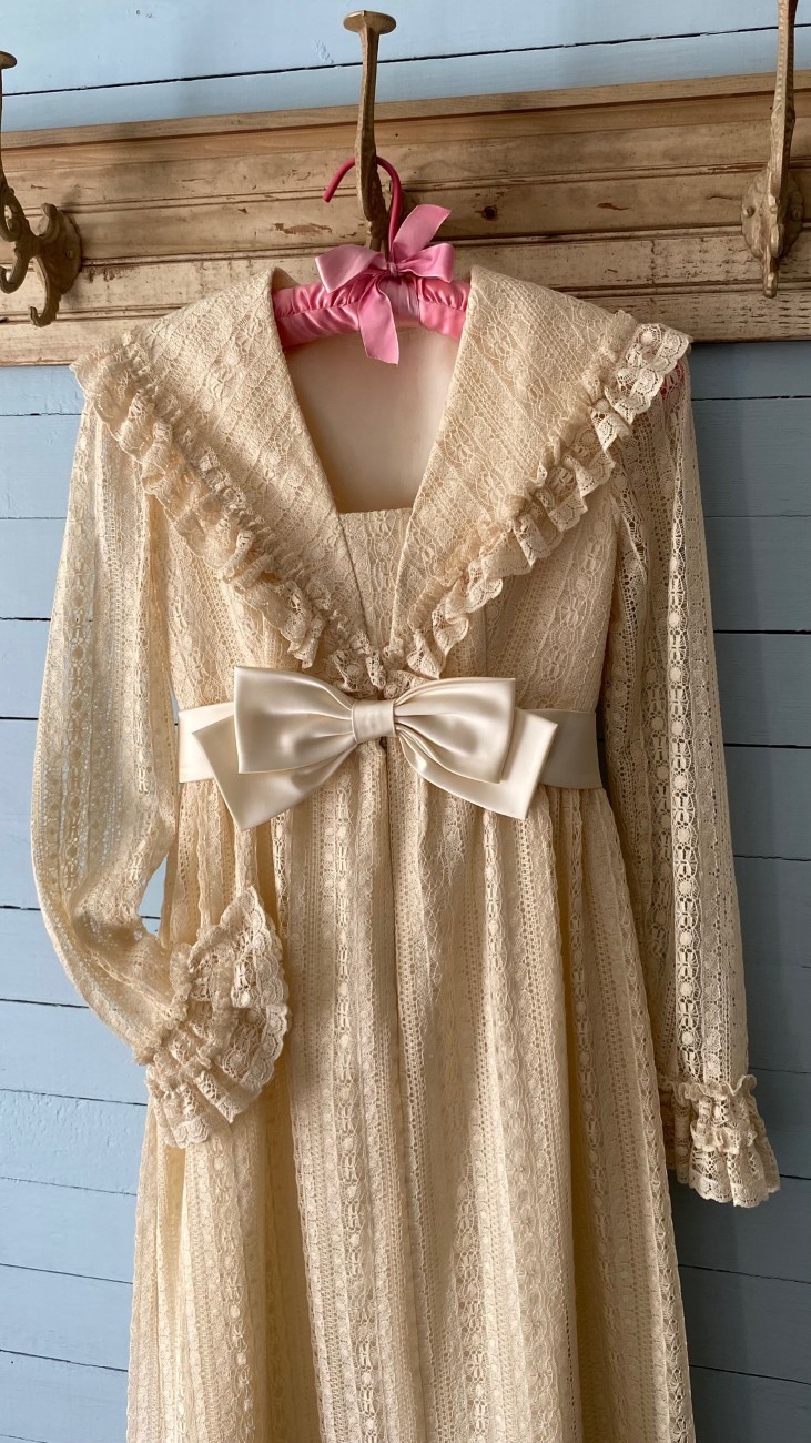 Vintage 1970s Ivory Lace Full-Length Formal Special Occasion Victorian Dress