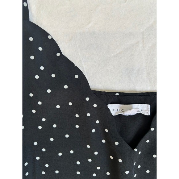Socialite Black Polka Dot Scalloped Neck Camisole Top Large Sleeveless V-Neck