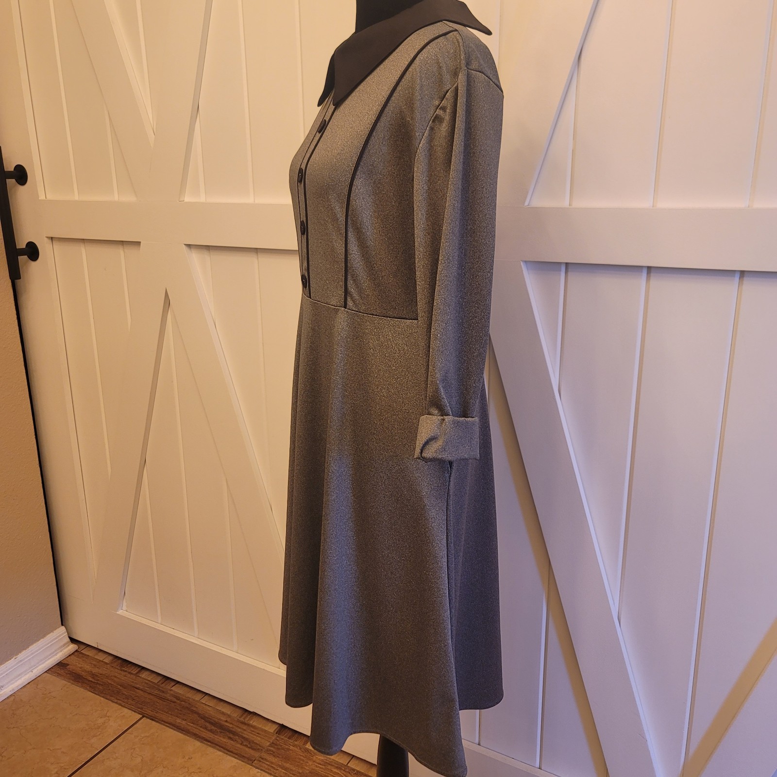 Vintage-Inspired Peter Pan Collar Fit & Flare Midi Dress | Small | Long Sleeve