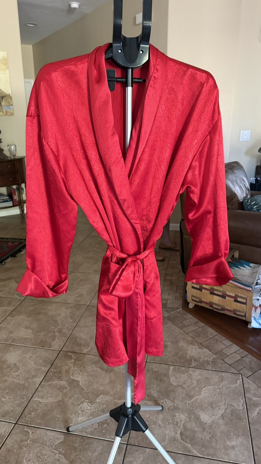 VTG Victoria’s Secret 100% Polyester Robe-sz L Gold Tag 90’s Y2K Burgundy Red