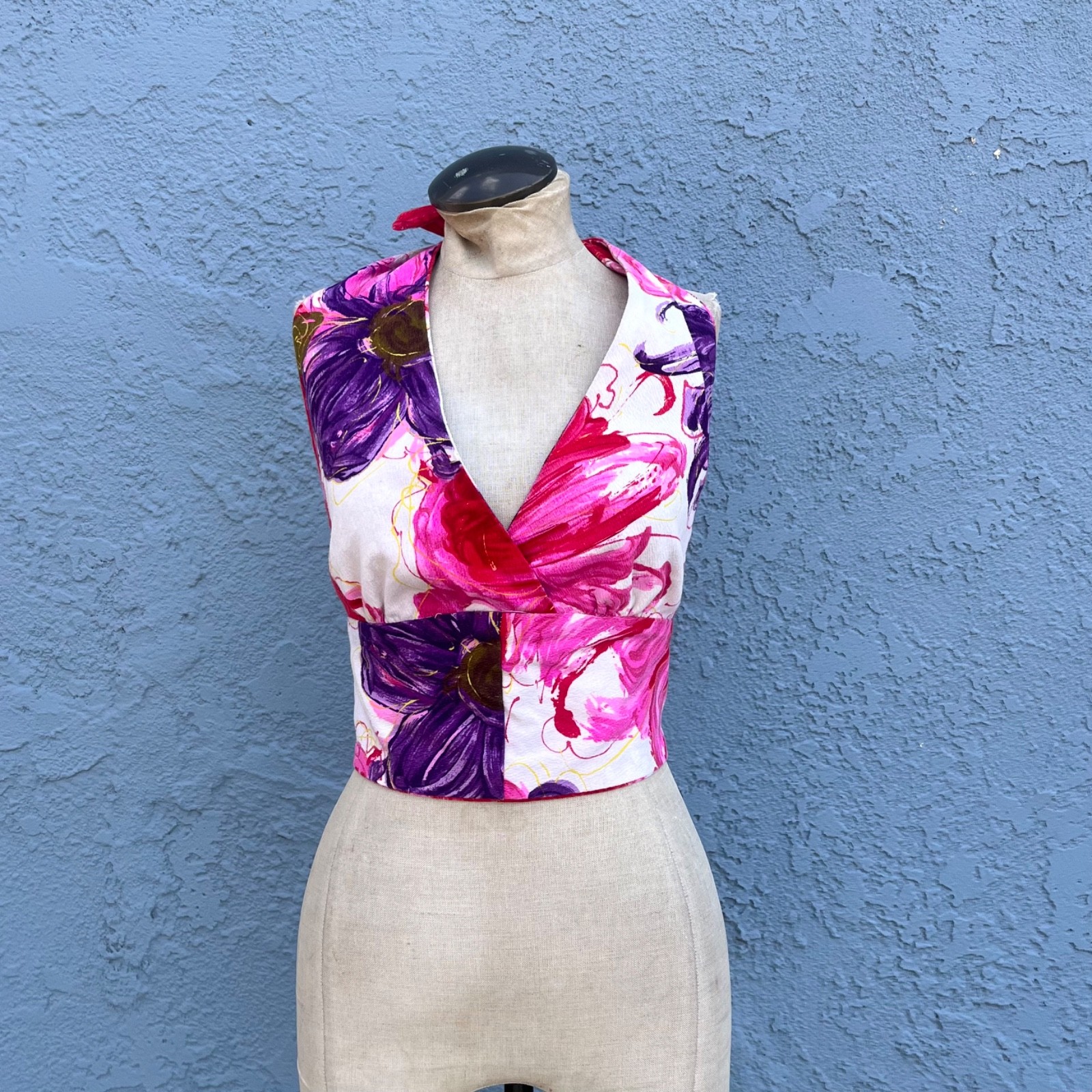 Vintage Hawaiian Halter Top Bark Cloth Pink floral mod