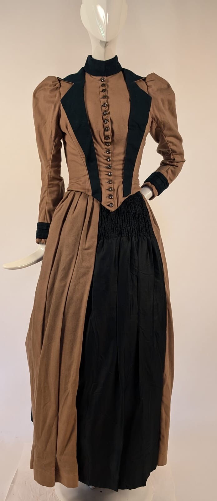VICTORIAN 2 TONE CASHMERE BUSTLE DRESS W BUILT IN BUSTLE & HORSE SHOE  LINING