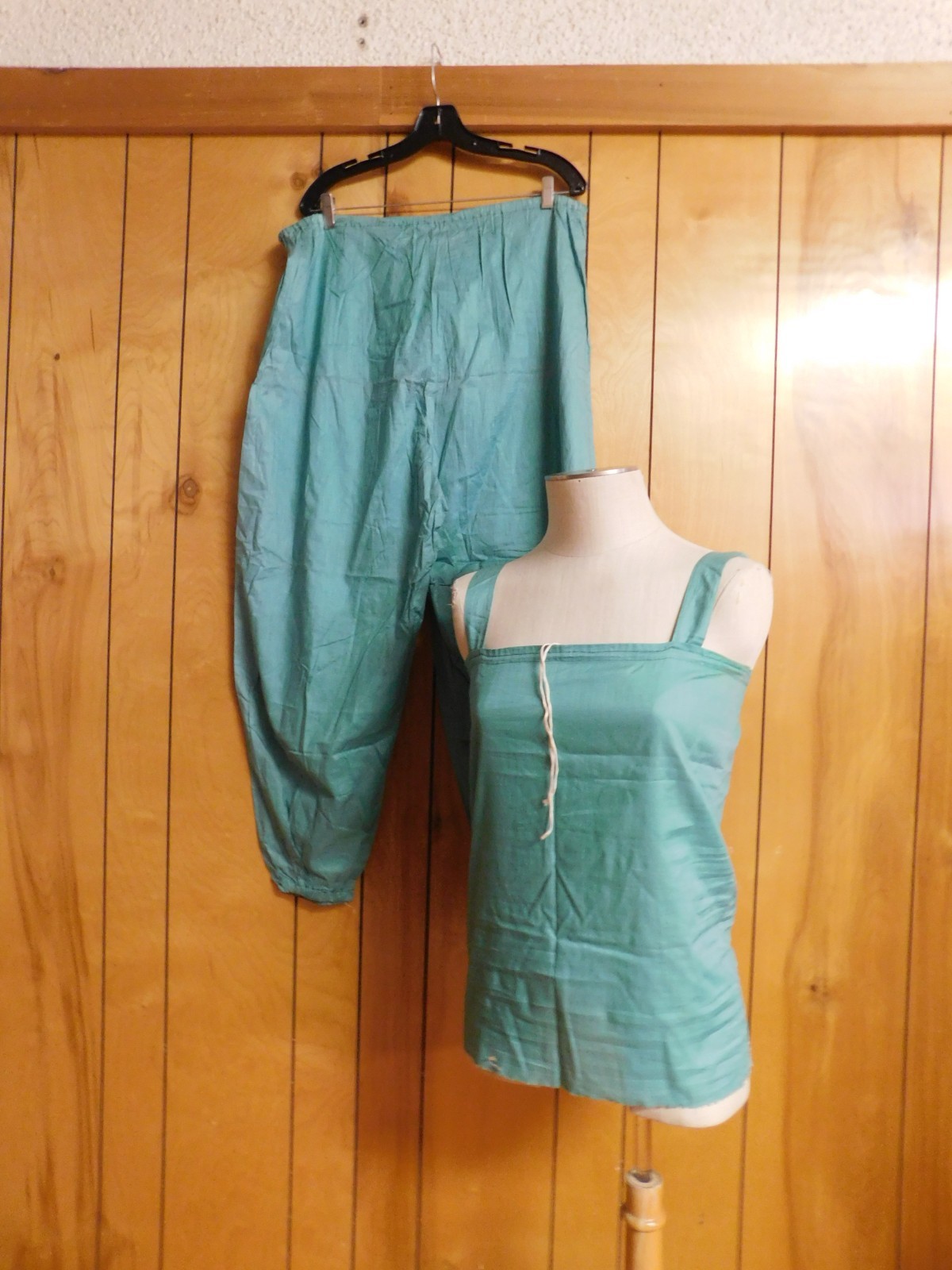 Vintage Green Camisole and Bloomers Pantaloons Waist 35″*