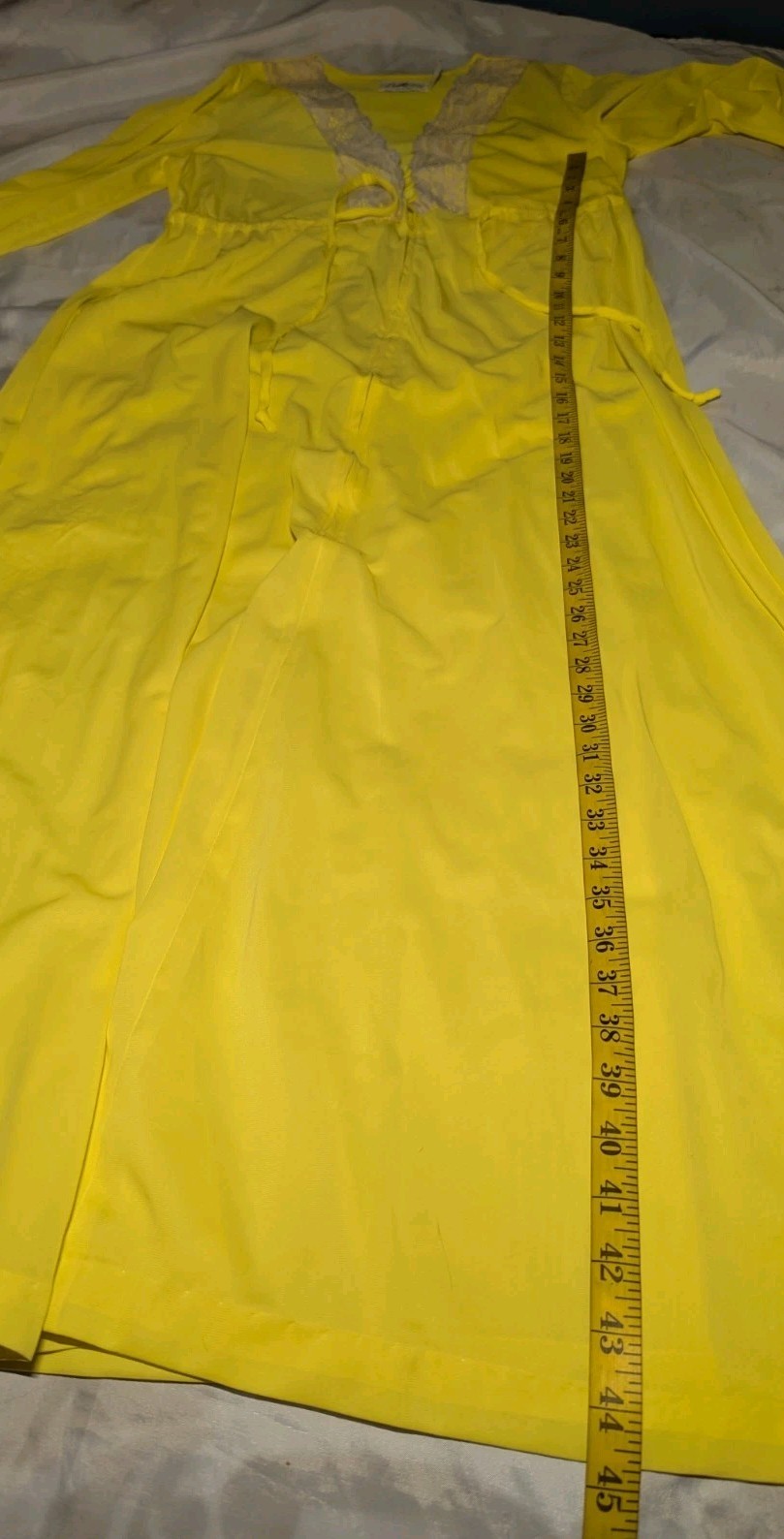 1960’s BUTTERFIELD 8 Brilliant Yellow Nightgown Ivory LACE Trim 1/2 Zip Sz Large